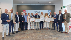 Galardonados del Premio Pyme del Año 2025 de Cádiz y Accésits junto con el jurado y las autoridades.